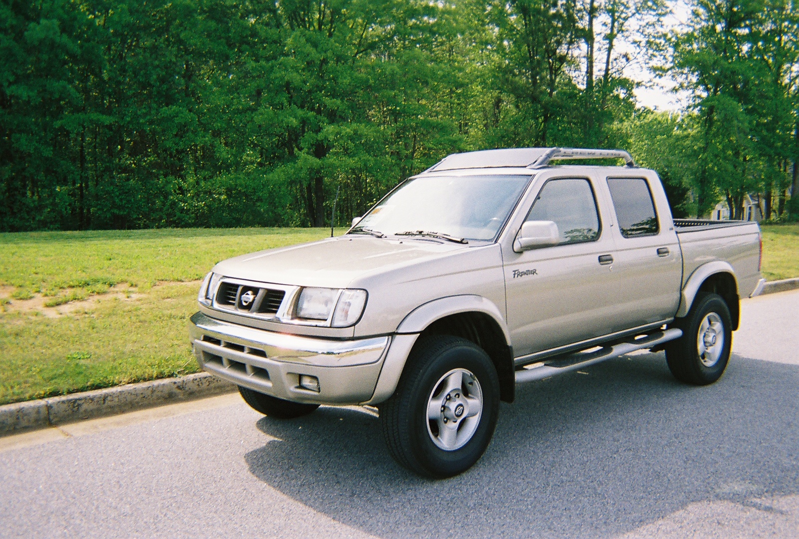 2000 Nissan Frontier Crew Cab