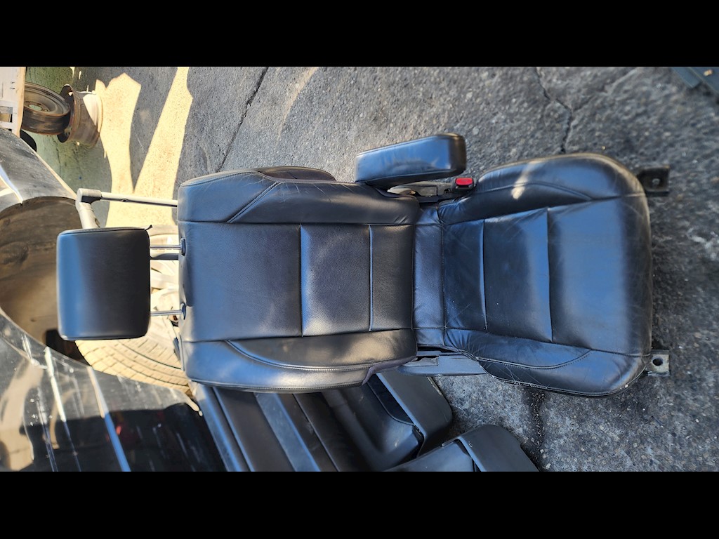 2004 Nissan Titan Driver Seat Replacement