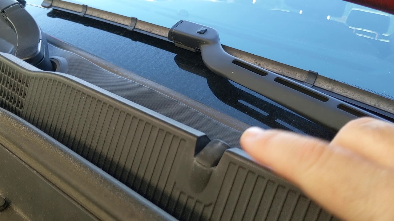 How To Unclog A Windshield Washer Nozzle 2014 Silverado washer nozzle replacement - YouTube