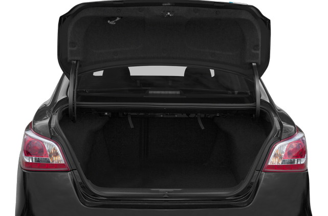 2015 Nissan Altima Tank Size