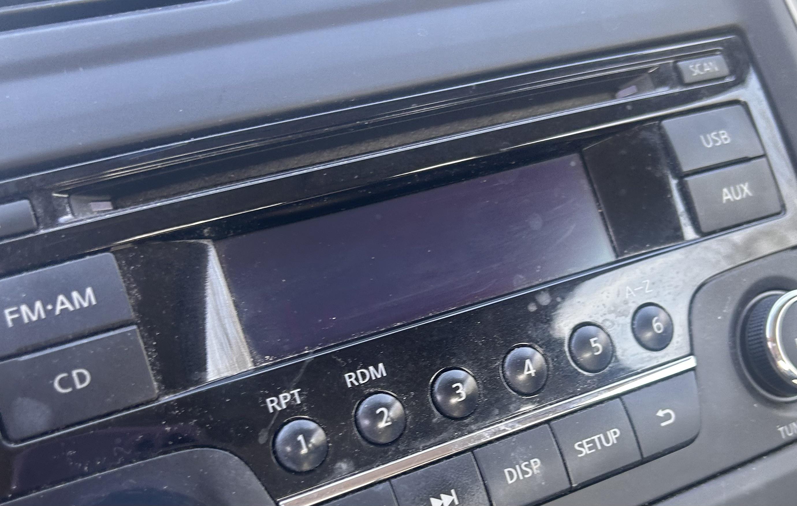 Troubleshooting A Non Functional Radio Display In Your Nissan Versa