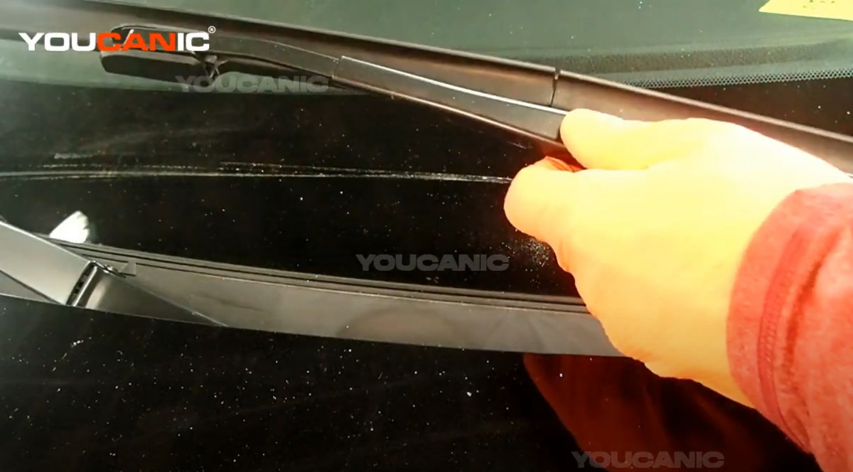 2017 Nissan Rogue Windshield Replacement
