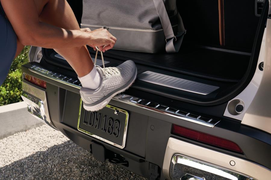 Rear Bumper Protectort99b1-6sa0a$ 175.00