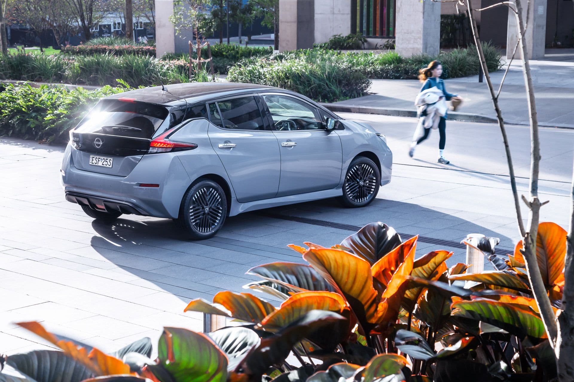 When Does The Nissan Leaf Come Out