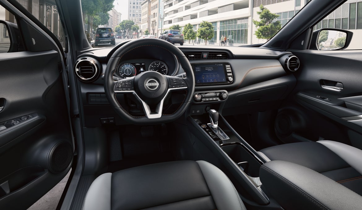 2024 Nissan Kicks Sr Interior
