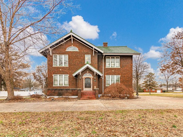 1825 E Edwardsville Rd Wood River Il 62095