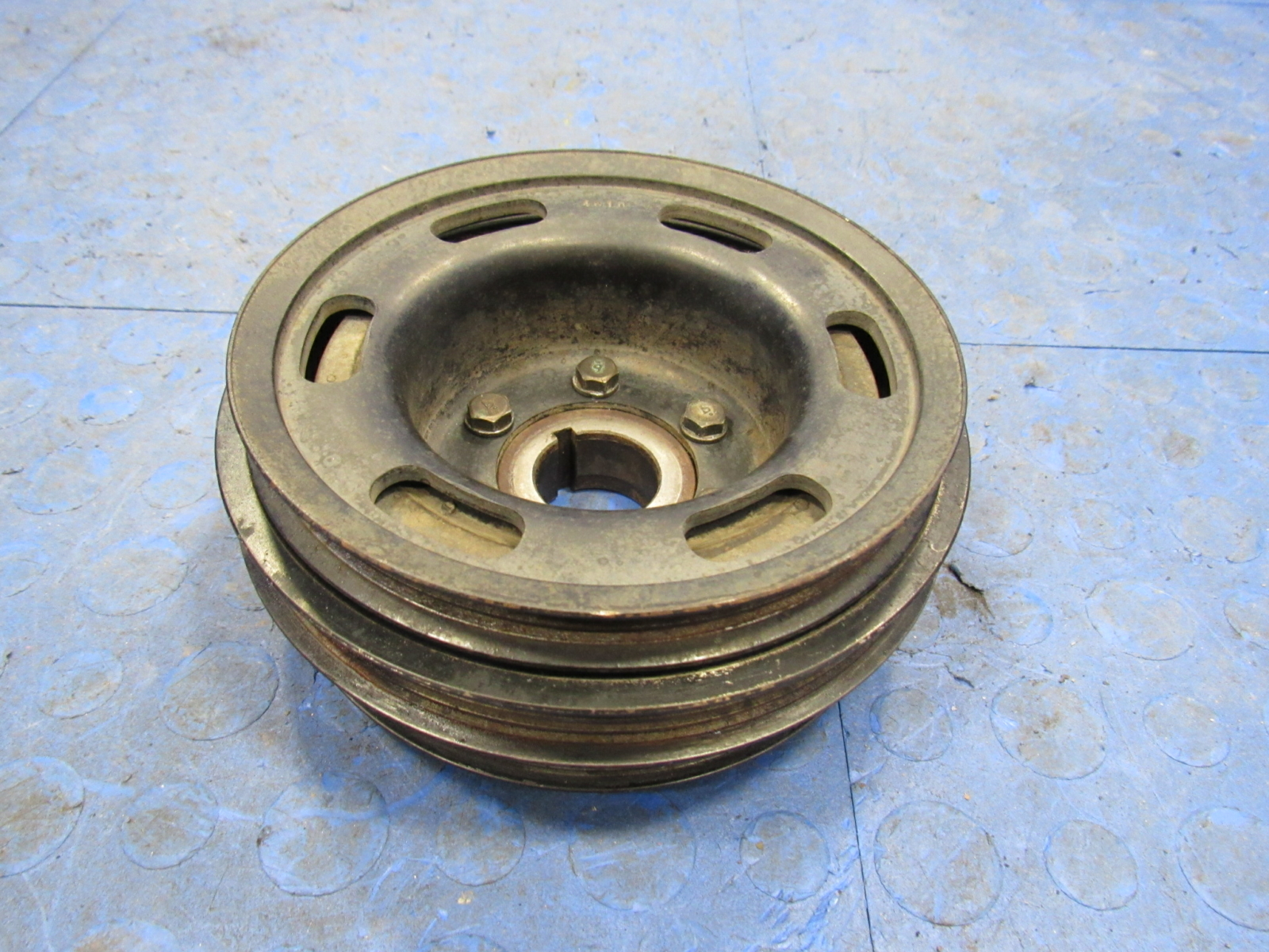 Inspection And Replacement Of The Crankshaft Harmonic Balancer On A 240sx