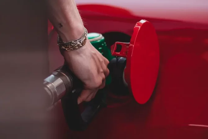 Can You Put Gas In Your Car While It's On