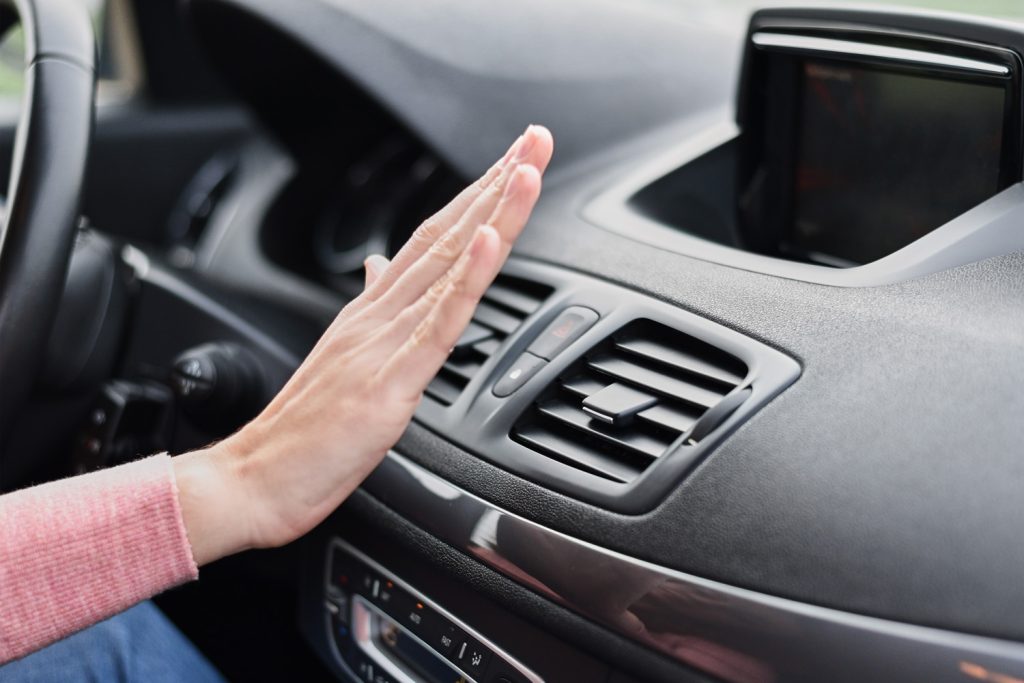 Car Air Conditioner Only Works When Car Is Moving