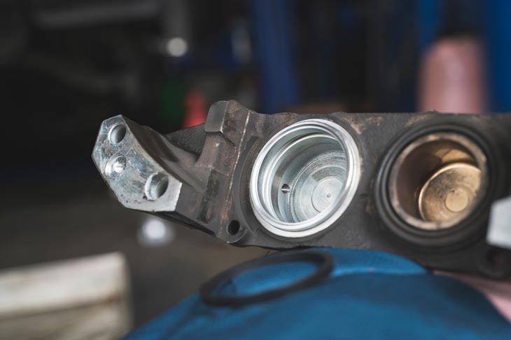 How To Compress Brake Piston Without Tool