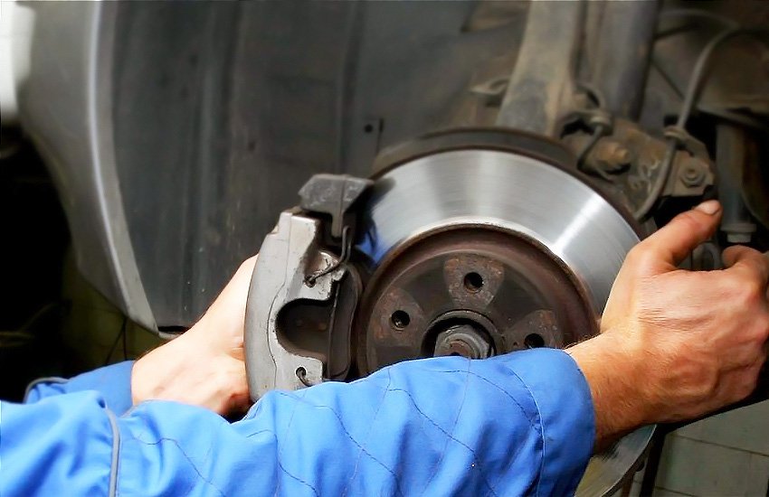 How To Compress Brake Piston With C Clamp