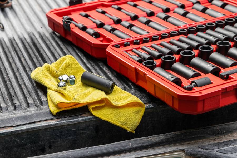How To Remove Broken Bolt From Valve Cover Broken Bolt Valve Cover – Causes And How To Fix It - Car Super Care