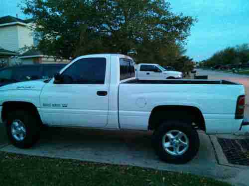 2000 Dodge Ram Pickup 1500 Engine 5.9 L V8