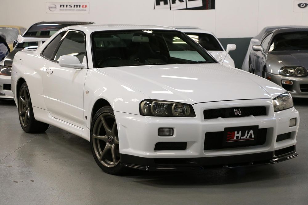 When Did The R34 Come Out