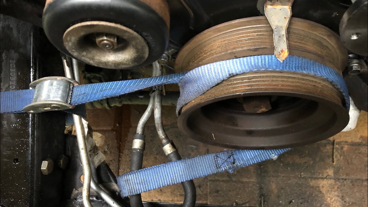 How To Torque Crankshaft Pulley Bolt Easy Crankshaft Pulley Lock Torque/Removal - YouTube