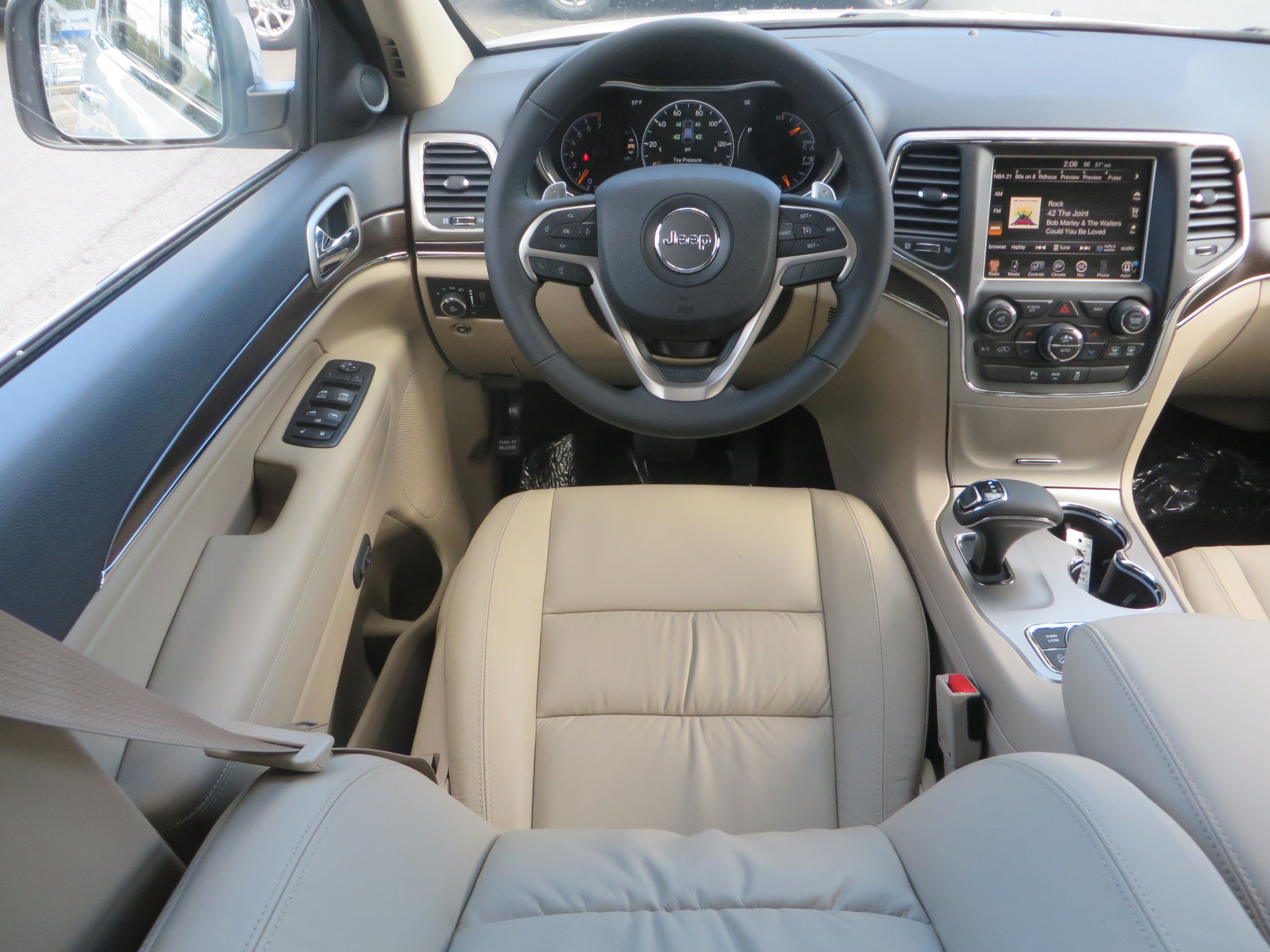 2015 Jeep Grand Cherokee Limited Interior