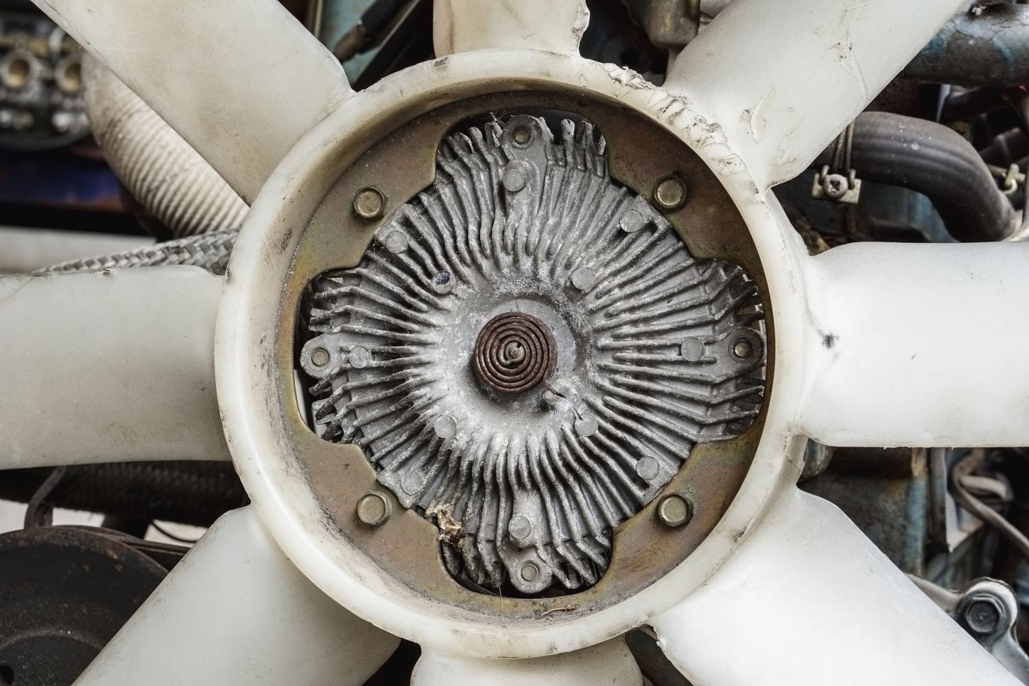 How Do You Tell If A Fan Clutch Is Bad