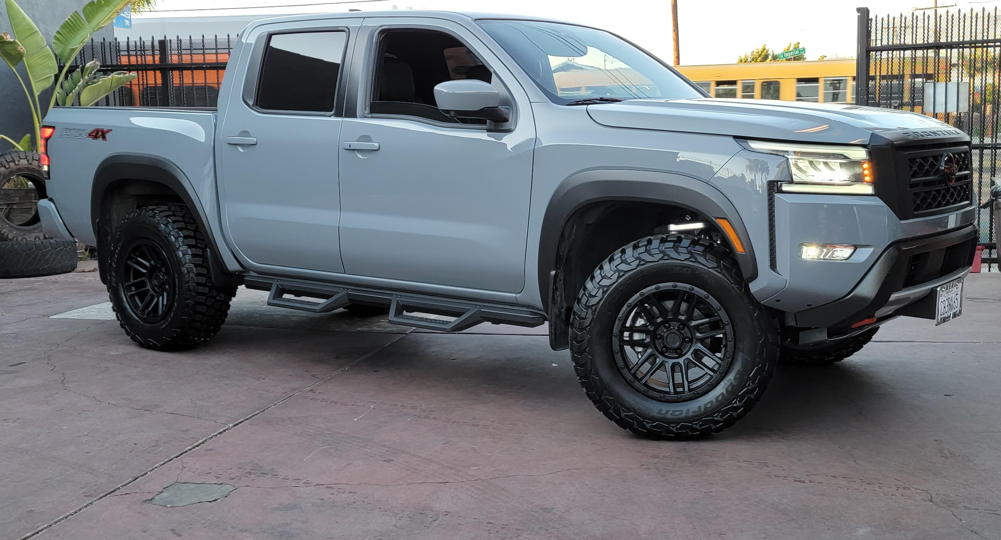 2022 Nissan Frontier Pro 4x Lifted