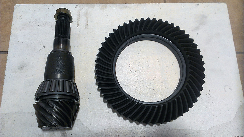 Installation Of A 4.636 Final Drive Gear Set In A Nissan R200 Differential