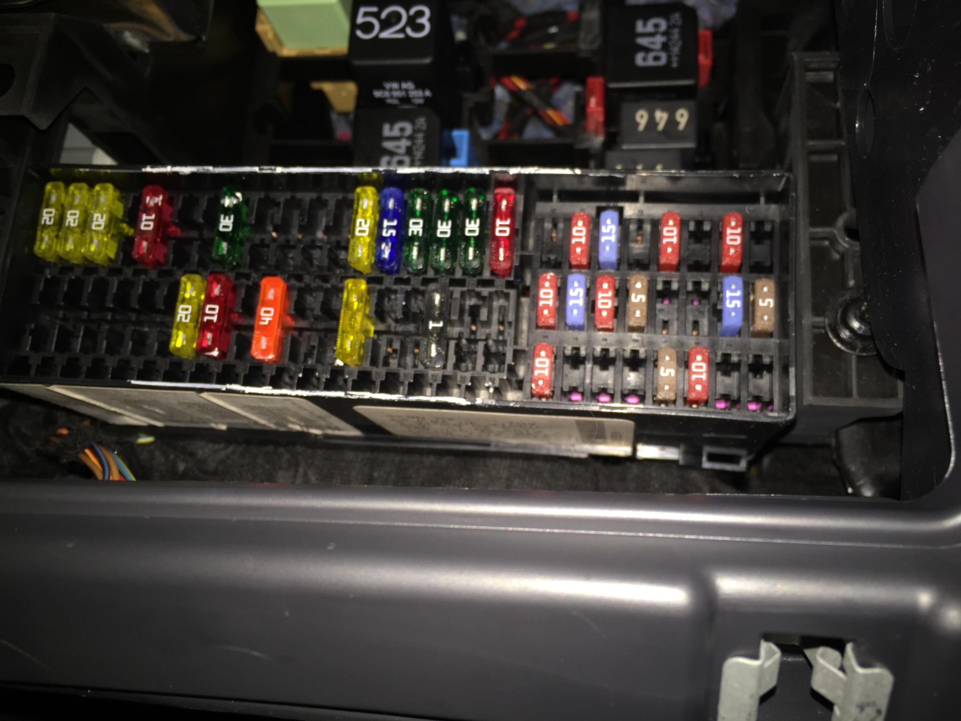 Layout 2011 Vw Jetta Fuse Box Diagram