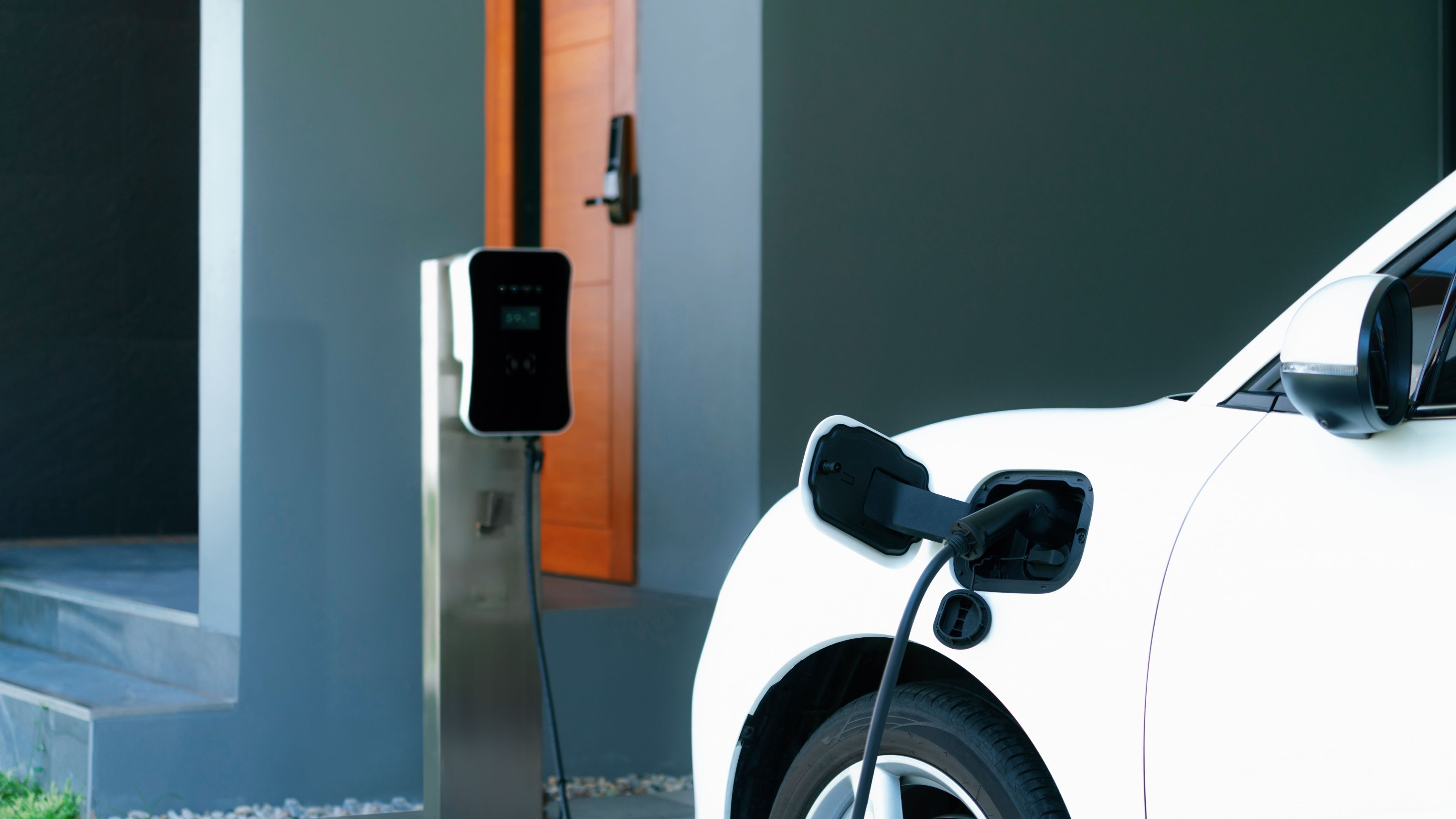 How Do You Charge An Ev At Home