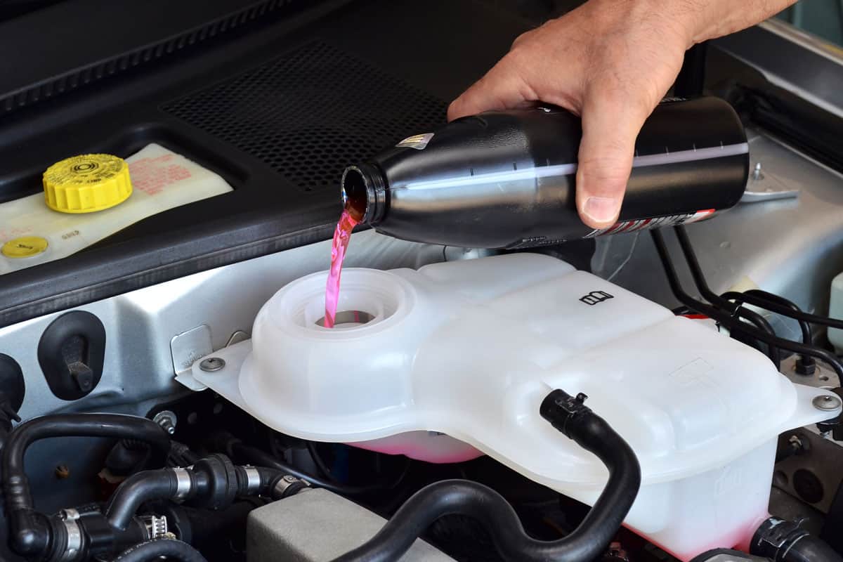 How Do You Check The Antifreeze In Your Car