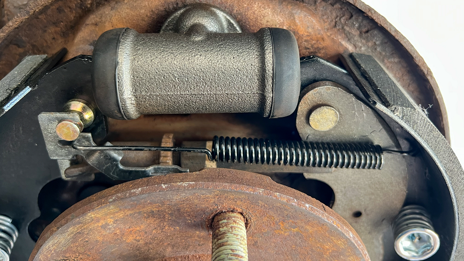 How To Change Drum Brakes To Disk Brakes How To Change Drum Brakes | The Drive
