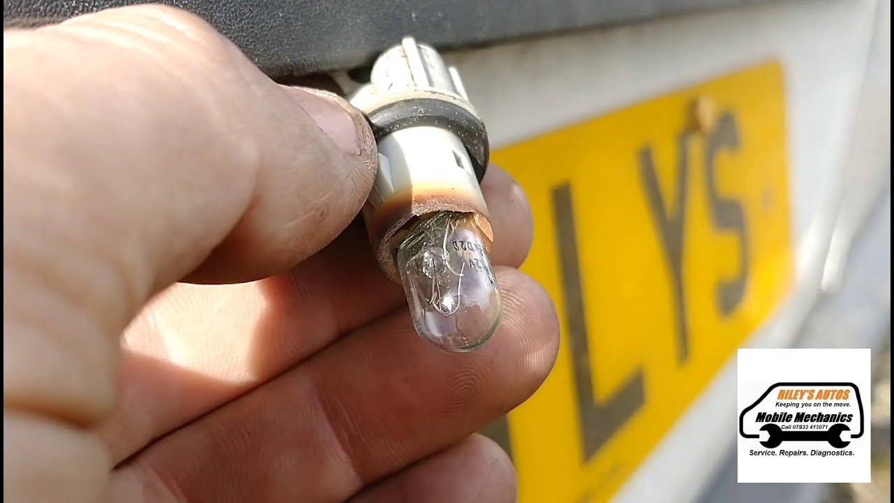 How To Replace A License Plate Bulb how to change light bulb number license plate registration replacement