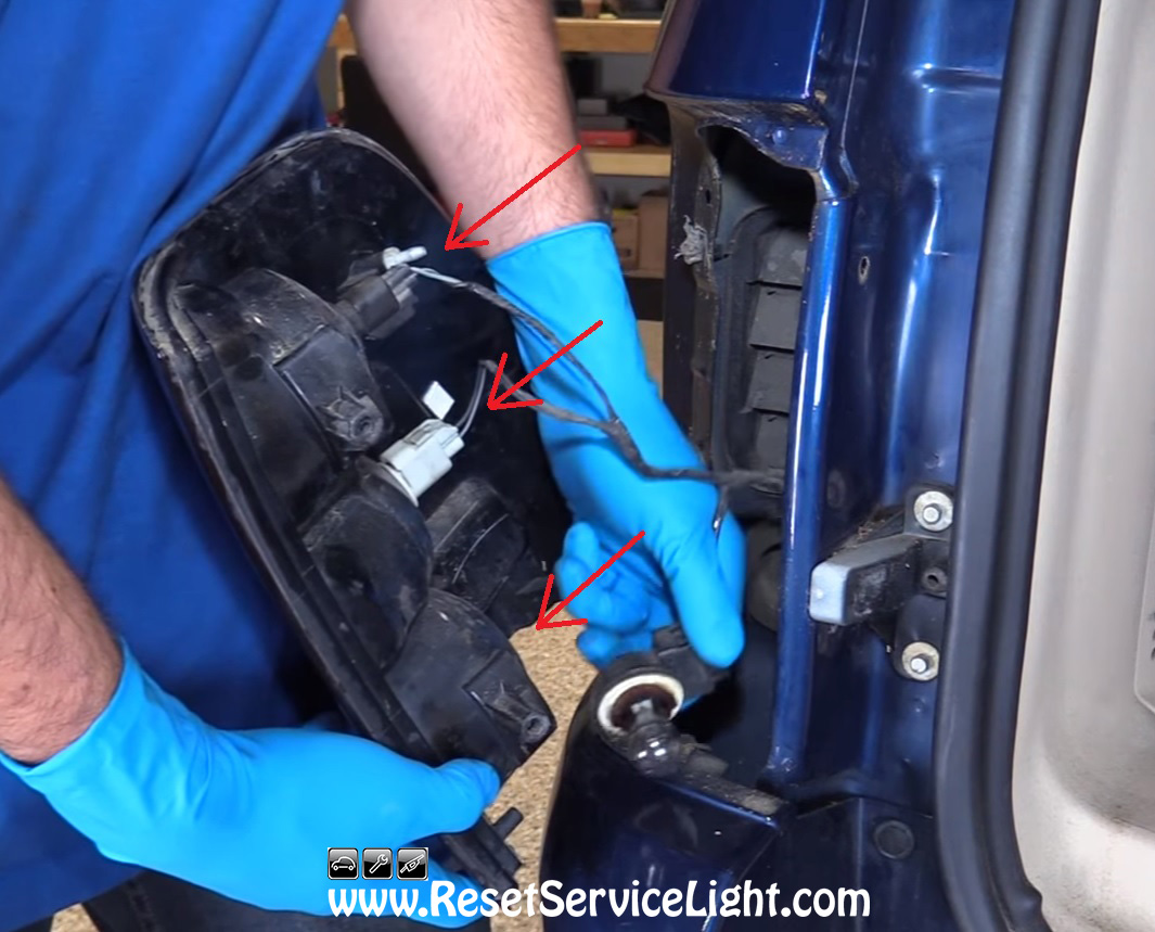 Reset Oil Change Light 2007 Ford Explorer