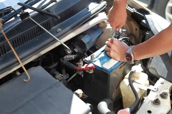How To Disconnect Car Battery To Reset Computer How To Disconnect A Car Battery To Reset The Computer