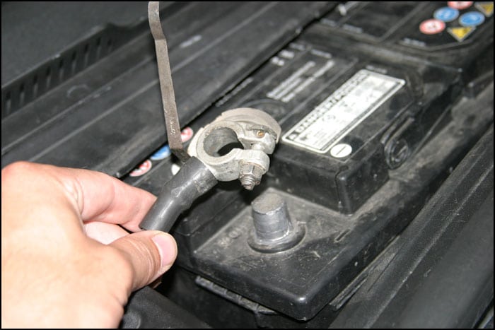 How To Disconnect Car Battery To Reset Computer