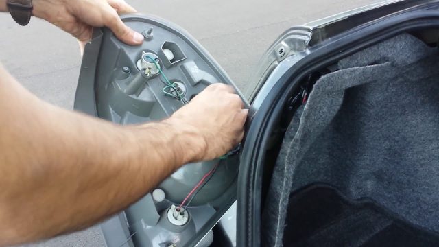 How To Change Tail Light Bulb How To Easily Change Tail Light Bulb - Ultimate Guide