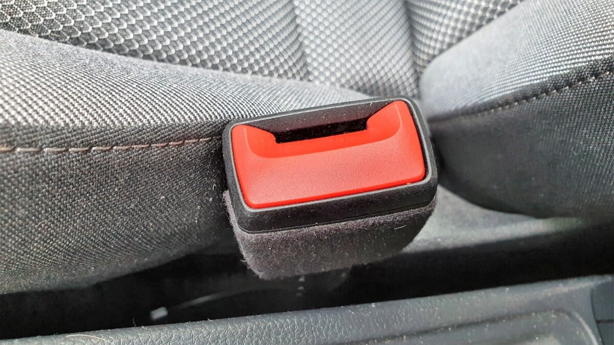 How To Fix A Broken Seat Belt How to Fix a Broken Seat Belt Buckle At Home