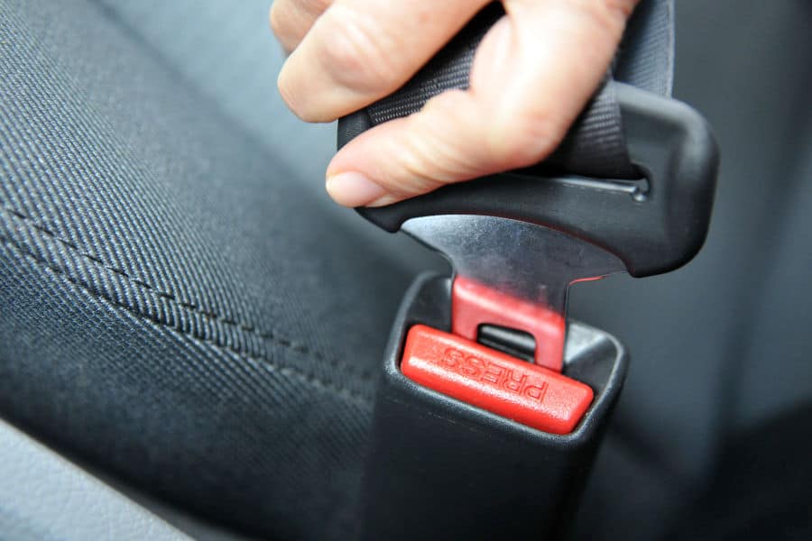 How To Fix A Seat Belt Buckle That Won't Latch How to Fix a Seat Belt Buckle That Won’t Latch or Release - Car Roar