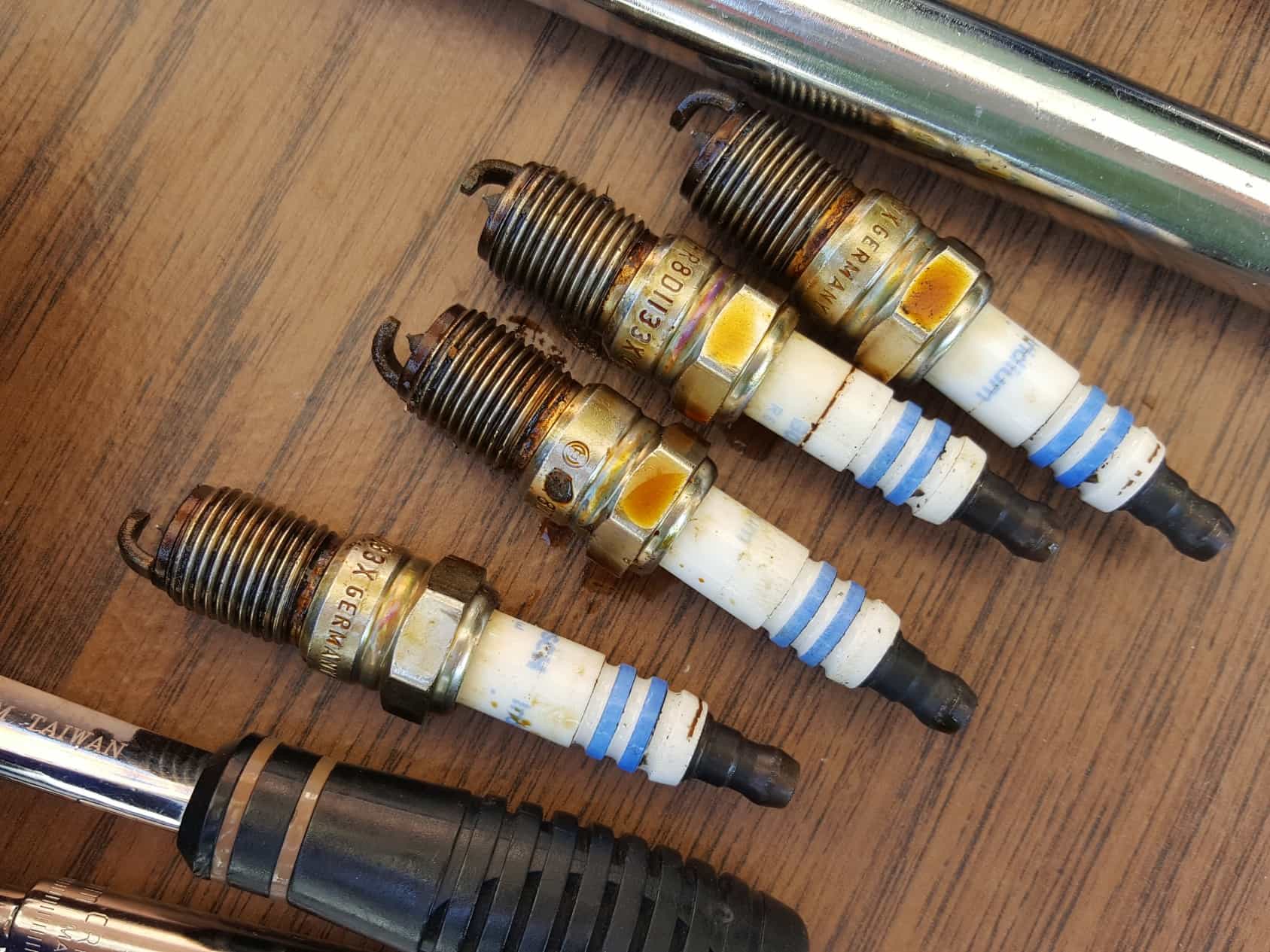 How To Fix Oil In Spark Plugs How to Fix Oil on Spark Plug Threads - Jamaicars.com