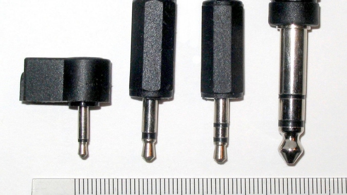 How To Get Broken Aux Cord Out Of Car How to Get Broken Aux Cord Out of Car - Armstrong Septud