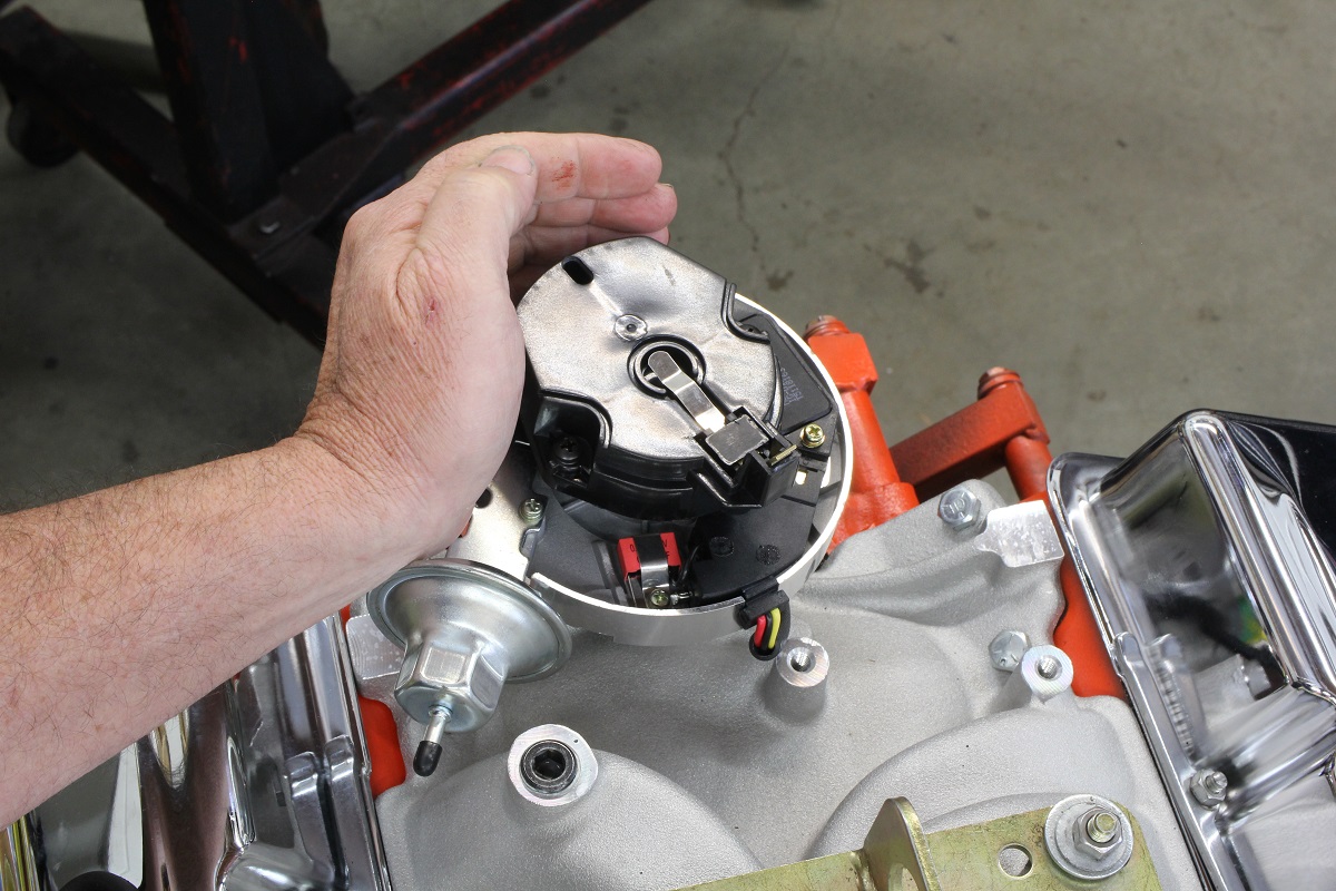 How To Set The Distributor Timing How to Install a Distributor and Set Initial Timing