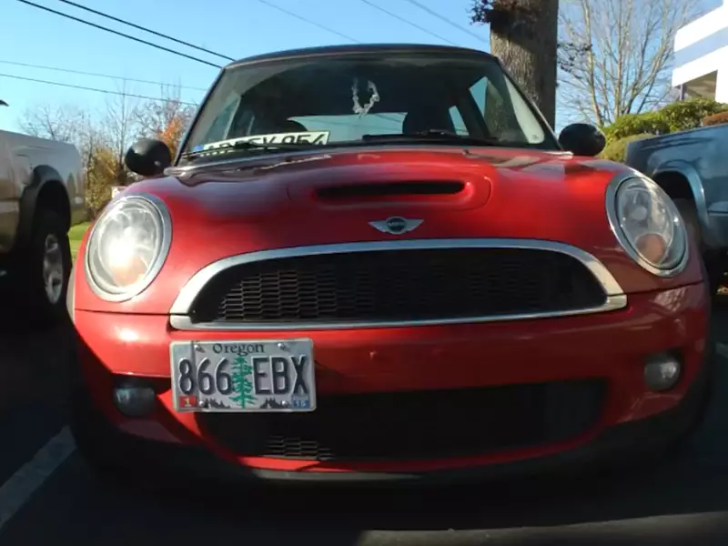 How To Install A Front License Plate Bracket How to Install a Front License Plate Bracket? - Car Triton