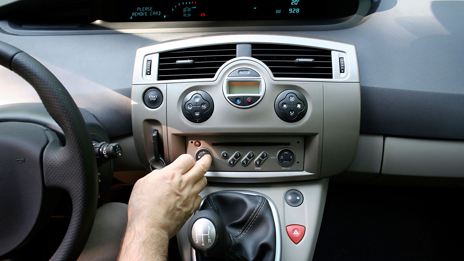 How To Keep Radio On When Car Is Off How To Keep The Radio On When Car Is Off | Audiolover