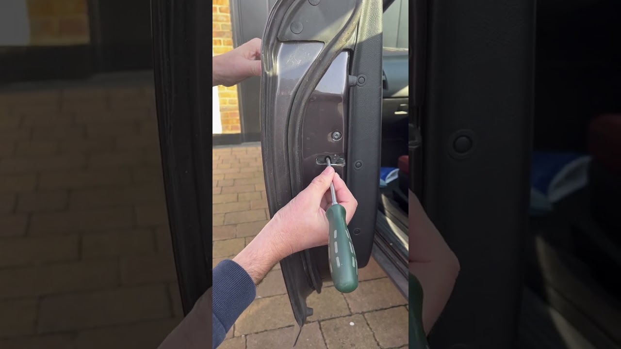 Car Door Jammed Shut How To Open