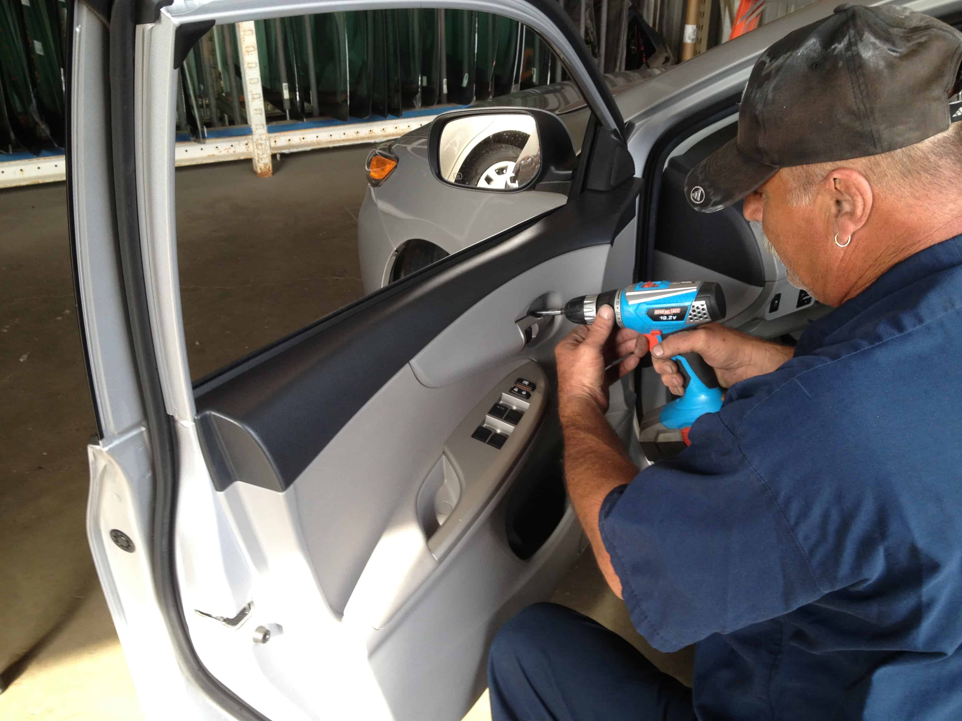 How To Manually Raise Power Window How To Raise A Power Window Manually