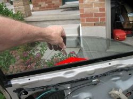 How To Manually Raise A Power Window How to Raise a Power Window Manually | AxleAddict