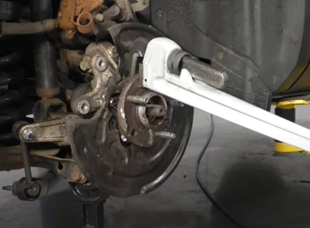 How To Remove Stuck Wheel Hub Assembly How to Remove a Stuck Wheel Bearing and Hub Assembly - 1A Auto