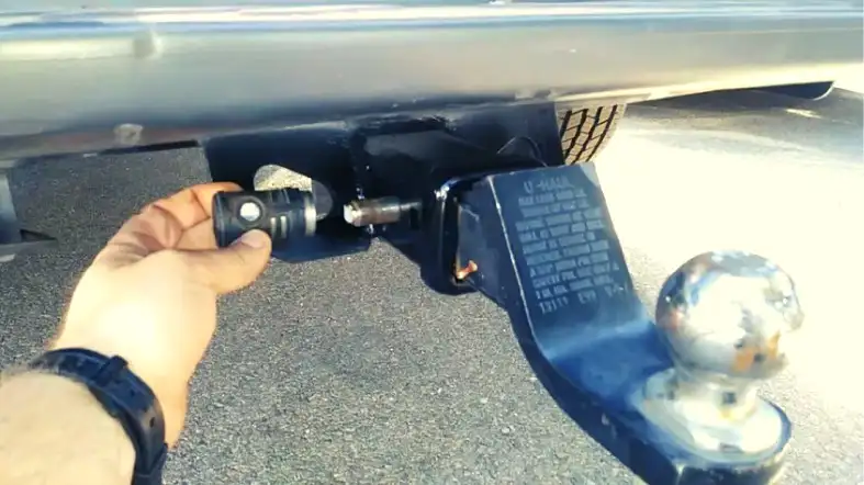 How To Take Off A Trailer Hitch How To Remove A Trailer Hitch Lock? (5 Easy Steps In 2023)