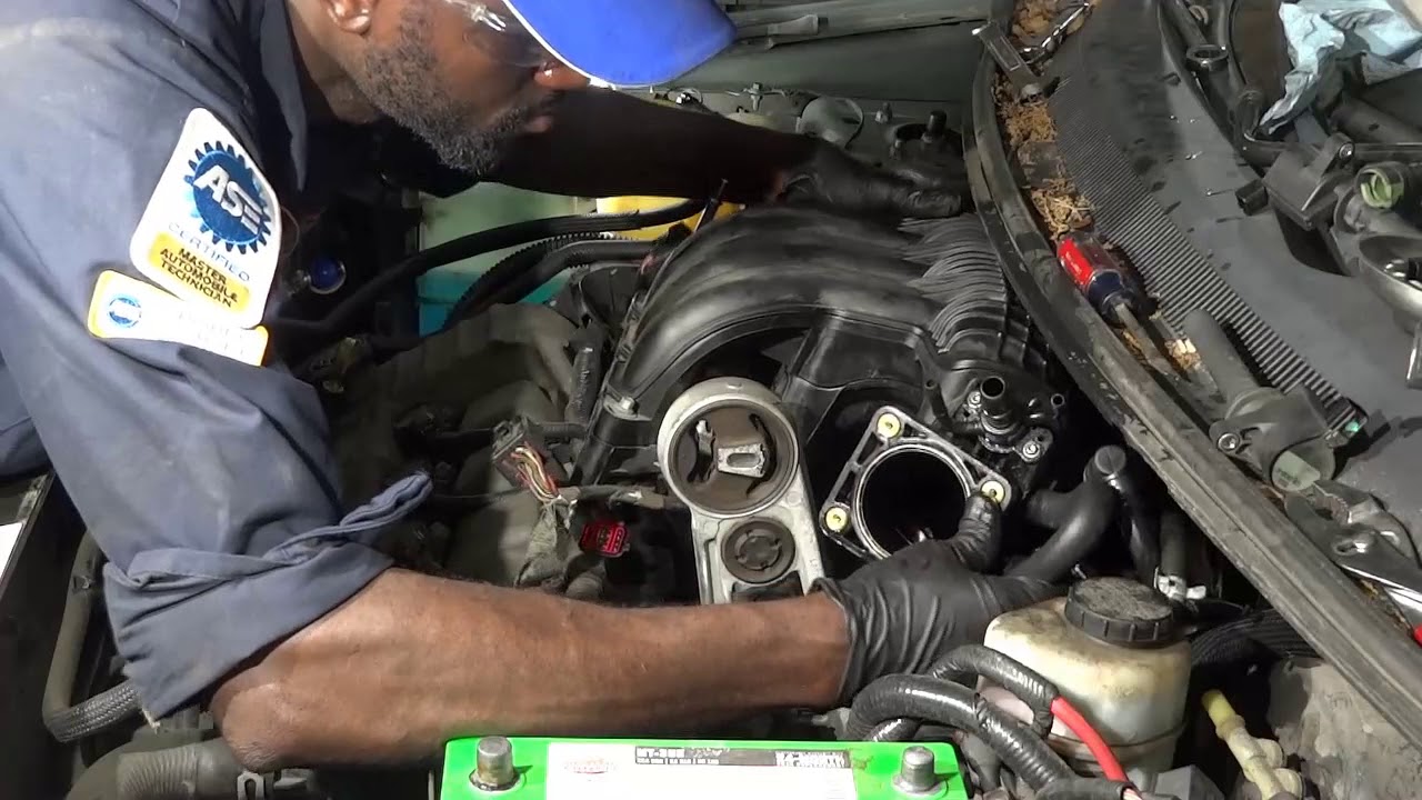How To Remove A Intake Manifold How to Remove and Replace an intake Manifold on a Ford Freestyle - YouTube