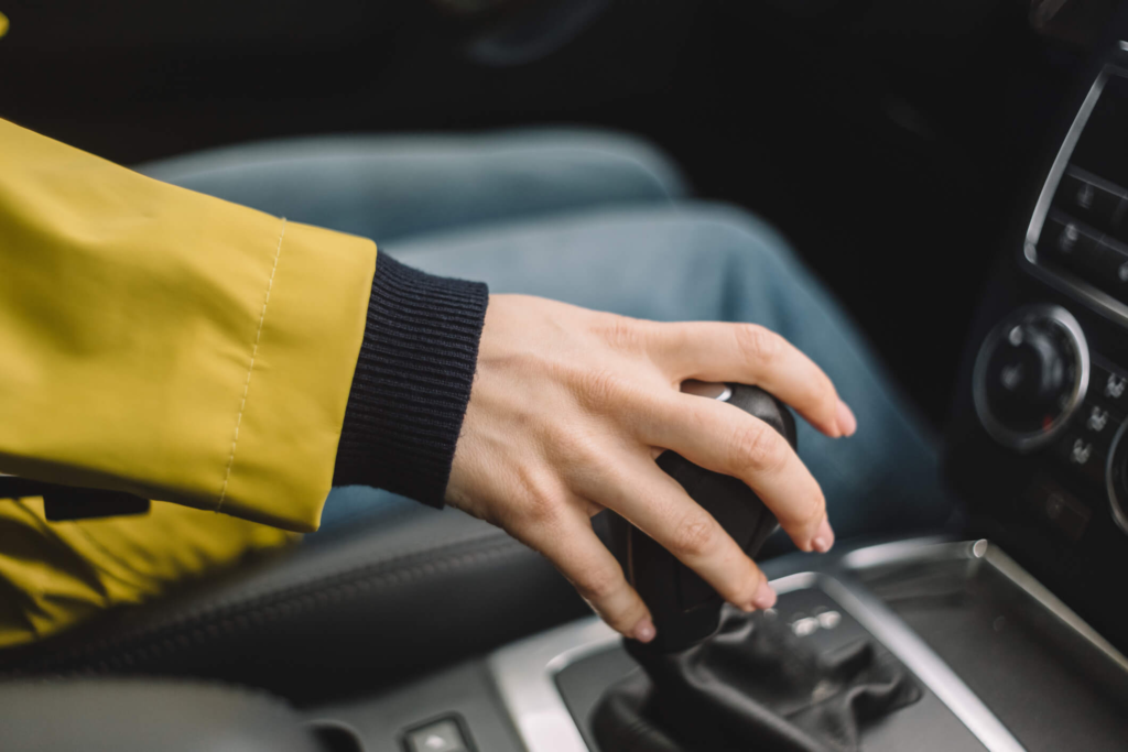 How To Remove Gear Shift Cover How to Remove Gear Shift Cover | Follow Amazing 9 Steps - Auttomotive