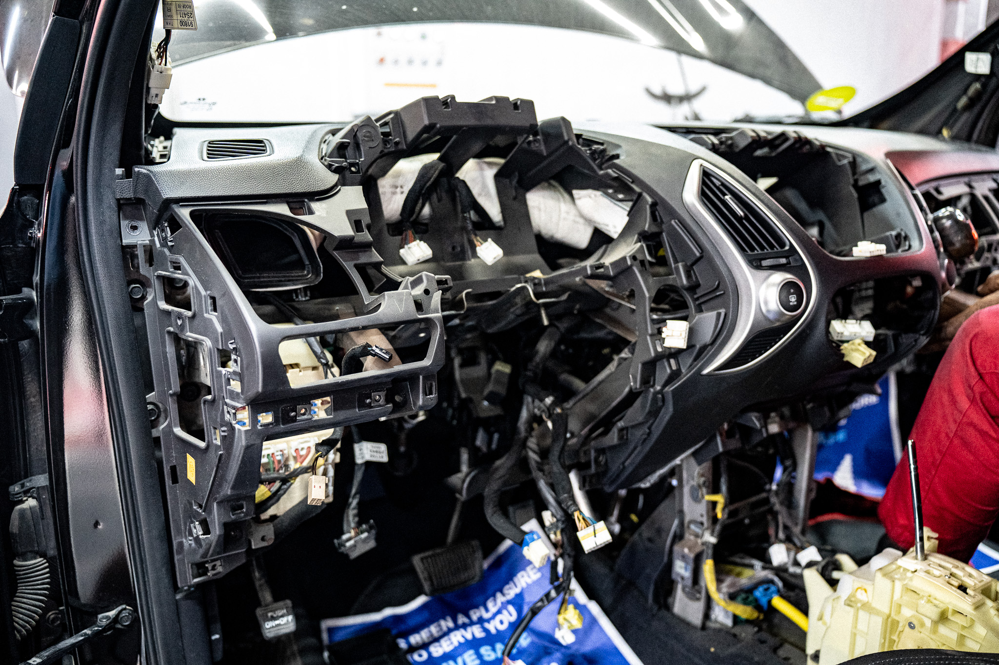 How To Fix Car Dashboard Cracks How To Repair Car Dashboard Crack?