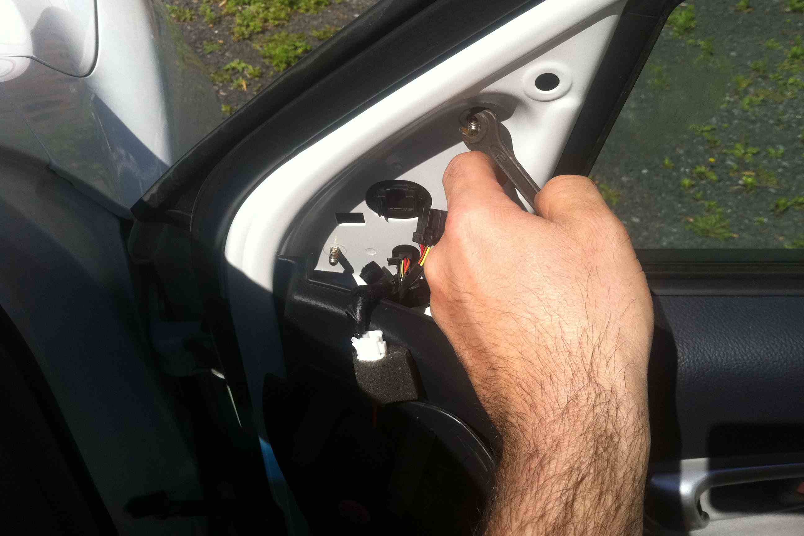 How To Replace Side View Mirror
