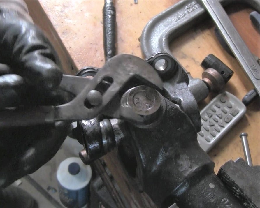 Remove Universal Joint From Drive Shaft