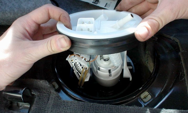 How To Replace Fuel Sending Unit